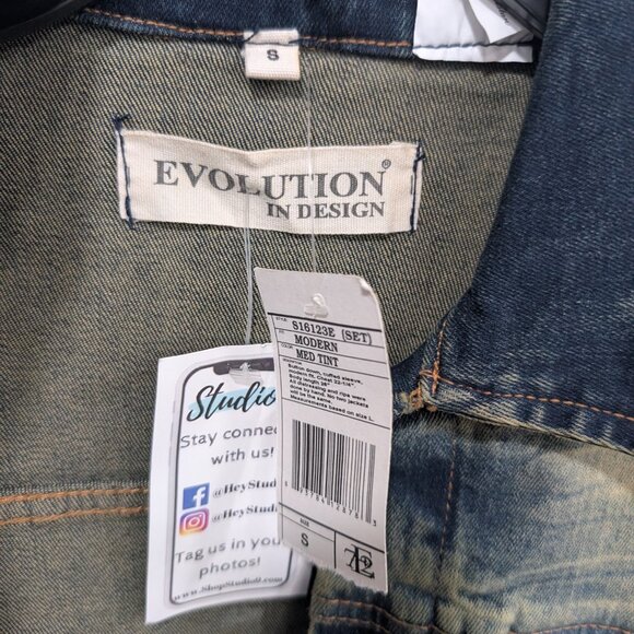 Evolution in Design Distressed Jean Jacket - Picture 3 of 7